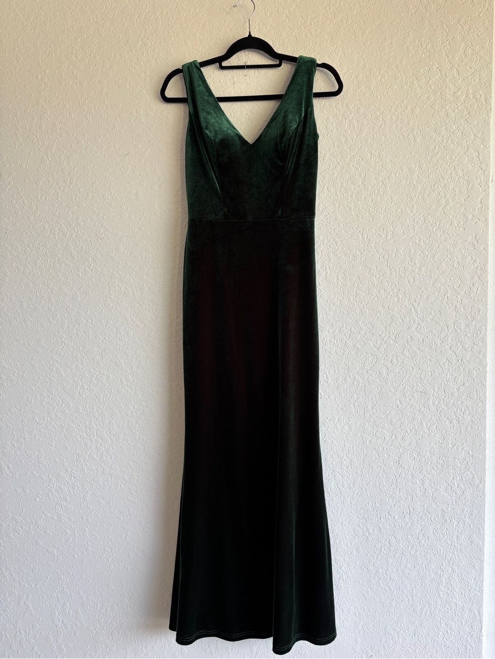 Revelry Emerald Green Velvet V-Neck Maxi Dress
